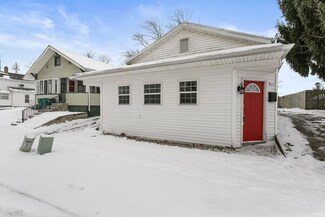 911 E Mishawaka Ave, Mishawaka, IN 46545