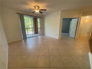 1170 Reserve Way Unit 203, Naples, FL 34105