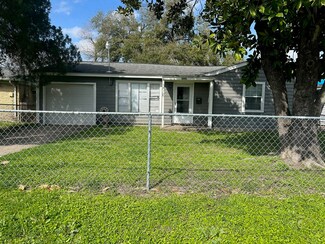 4641 Brinkley St, Houston, TX 77051
