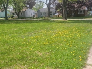 1203 Gross Ave, Green Bay, WI 54304