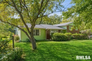 6207 W River Dr, Davenport, IA 52802