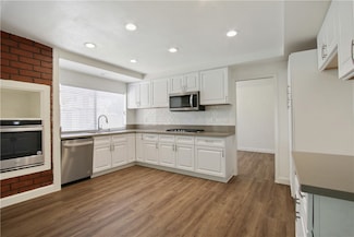 8062 Woodglen Cir, La Palma, CA 90623
