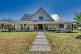 452 Sandy Cemetery Rd, Johnson City, TX 78636