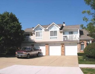 1082 Courtland Dr Unit 11, Buffalo Grove, IL 60089