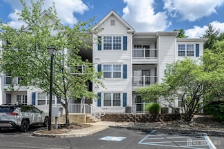 937 Waterford Dr, Edison, NJ 08817
