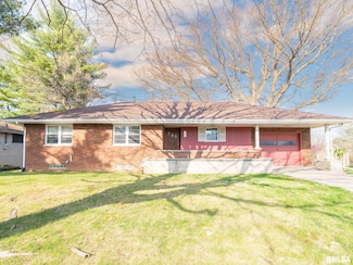 406 S Barnewolt Dr, Peoria, IL 61604