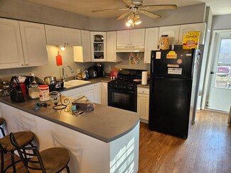 1306 Bradley Ln, Fulton, MO 65251