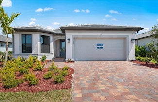 17122 Oakstead Dr, Alva, FL 33920