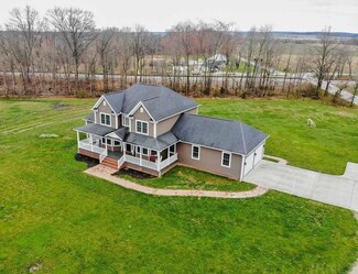 13681 W Auburn Ridge Ct, Linton, IN 47441
