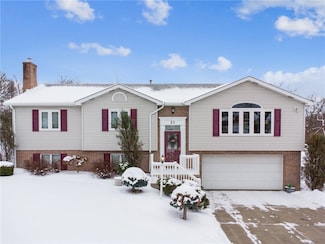 21 Deerfield Dr, Harrison City, PA 15636