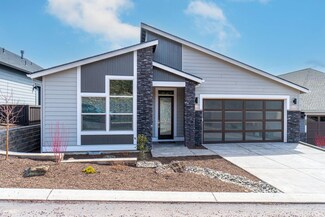 2988 NW Hidden Ridge Dr, Bend, OR 97703