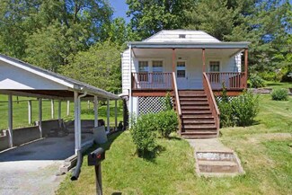 318 Draper Ave, Pulaski, VA 24301