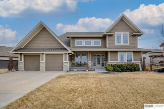 12507 Mormon St, Omaha, NE 68142