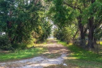 3420 Sam Astin Rd, Plant City, FL 33566