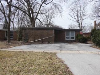 18526 Western Ave, Homewood, IL 60430