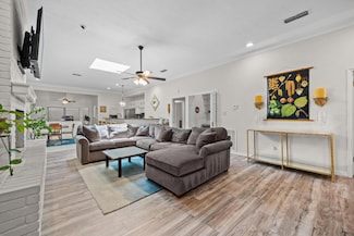 11009 Pinehurst Dr, Austin, TX 78747