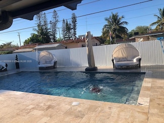8031 NW 175th St, Hialeah, FL 33015