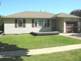 327 Mechanic St, Osage, IA 50461