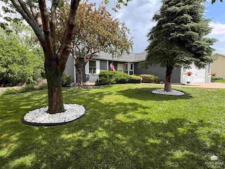 3028 Geneva Dr, Manhattan, KS 66502