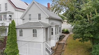 91 Oakwood Ave, Lynn, MA 01902
