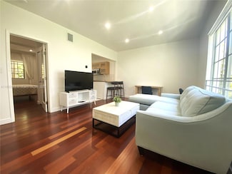 815 Euclid Ave Unit 2, Miami Beach, FL 33139