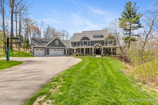 7611 Luca Vista Dr NE, Rockford, MI 49341