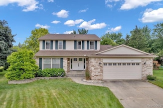 3417 Palm Aire Ct, Rochester Hills, MI 48309