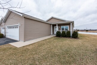 320 Legacy Ct, Grayslake, IL 60030