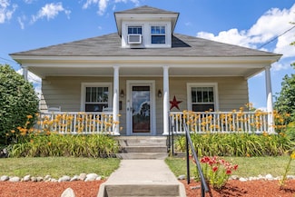 14 Lincoln Ave, Nashua, NH 03060