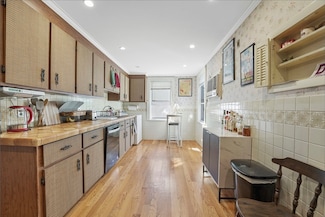 69 Jaques St Unit 3, Somerville, MA 02145