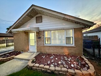 8918 Central Ave, Oak Lawn, IL 60453