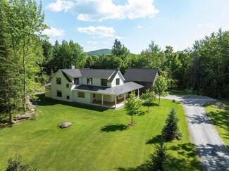 37 Owl's Head Ln, Stowe, VT 05672