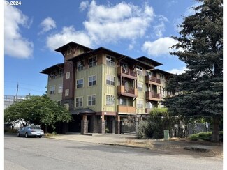 400 NE 100th Ave Unit 208, Portland, OR 97220