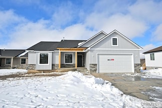 3140 Roundup Ln, Ammon, ID 83406