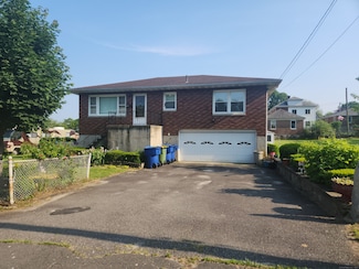 82 Hotchkiss St, Waterbury, CT 06704