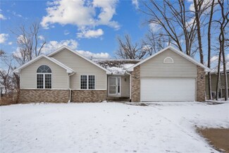 2555 L Ave NW, Cedar Rapids, IA 52405