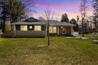 35859 Joy Rd, Westland, MI 48185