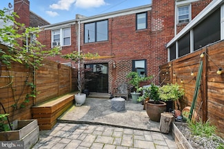 1137 19th St NE, Washington, DC 20002