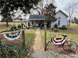 6113 Hibernia Rd, Charlestown, IN 47111