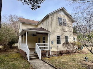 147 Mancha Ave, Claremont, VA 23899