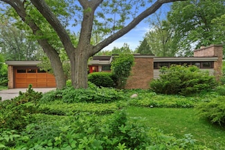 8325 N Regent Rd, Milwaukee, WI 53217