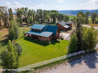 26 Yosemite Dr, Thayne, WY 83127
