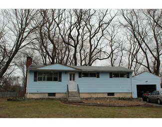 8 Mountain Rd, Burlington, MA 01803