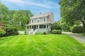 133 Bacon St, Natick, MA 01760