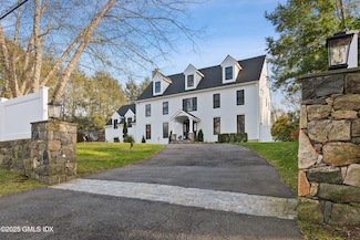 4 Banksville Rd, Greenwich, CT 06831