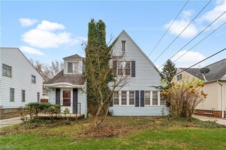 10033 Chesterfield Dr, Parma Heights, OH 44130