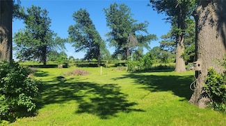2612 27th St SW, Cedar Rapids, IA 52404