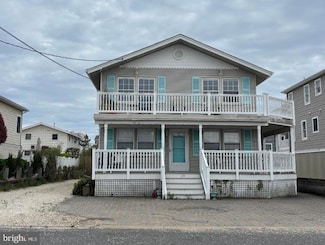 28 Division Ave, Surf City, NJ 08008