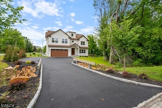 1 Willow Place, East Hanover, NJ 07936