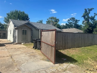6214 Jim St, Houston, TX 77092
